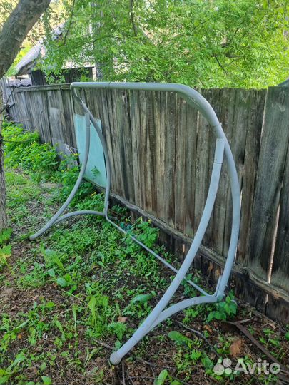 Каркас для садовых качелей