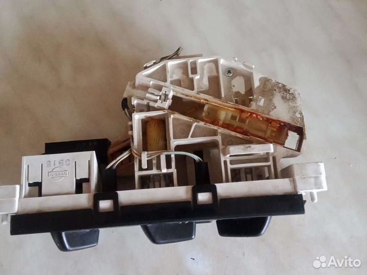 Блок управления отопления для nissan R15