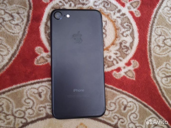 iPhone 7, 128 ГБ