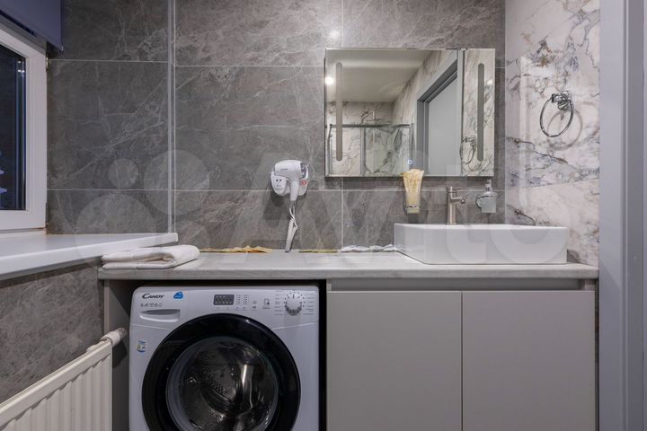 Номер в доходном отеле 4* рядом с Невским пр