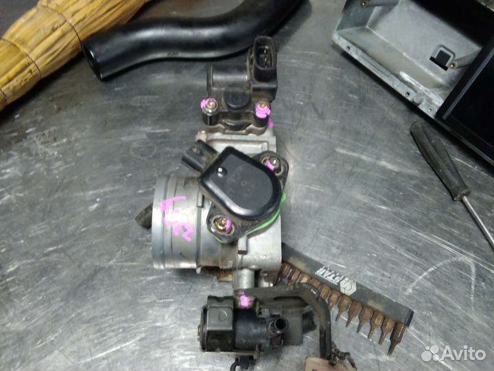 Заслонка дроссель Honda L13A