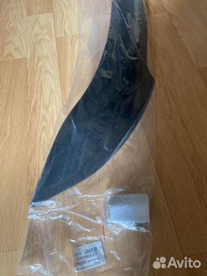 Дефлектор капота на Шеврале Круз