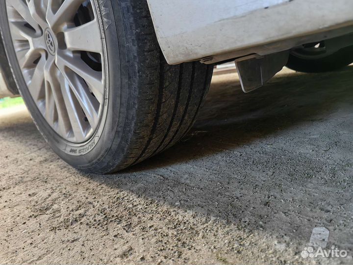 Yokohama YK740 GTX 235/55 R18