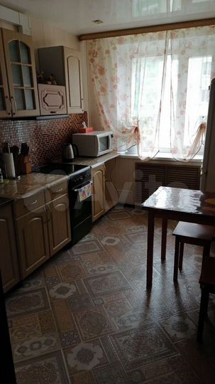 4-к. квартира, 80 м², 4/5 эт.