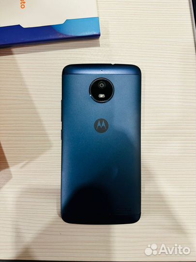 Motorola Moto E4, 2/16 ГБ