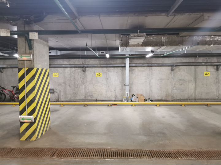 Машиноместо, 14 м²