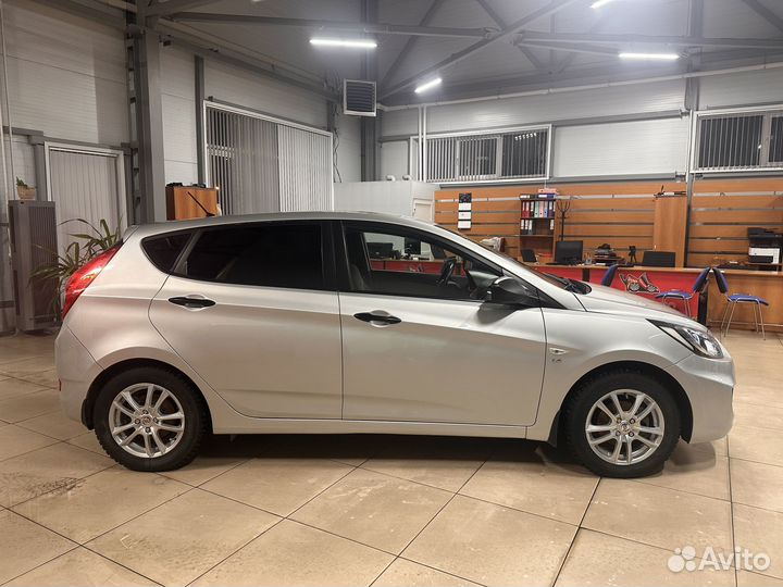 Hyundai Solaris 1.6 AT, 2013, 96 000 км