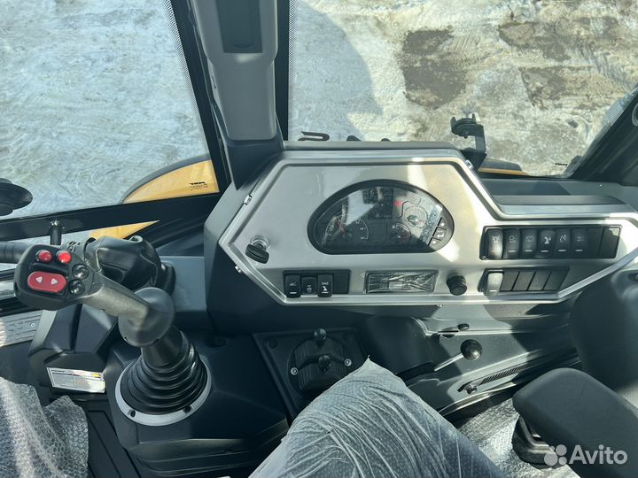 Экскаватор-погрузчик MST 544 S, 2023