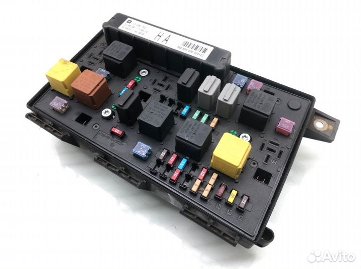 Блок предохранителей Opel Astra H 1.6 I 2006