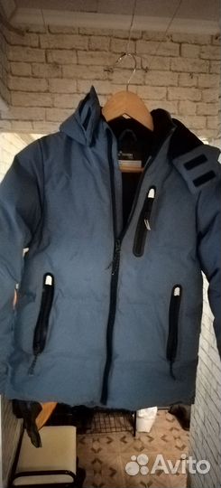 Пуховик зимний для мальчика 140