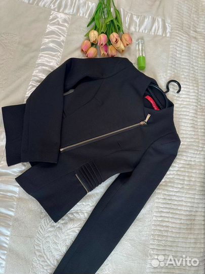 Куртка женская лёгкая 42размер