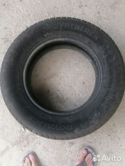 Royal Black Royal Ice 235/65 R17