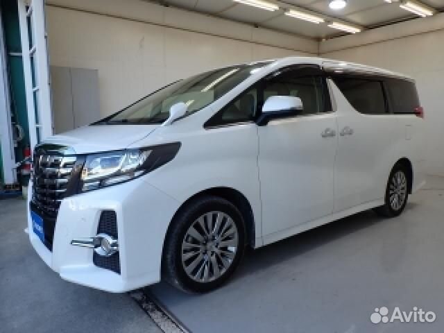 В разборе toyota Alphard 2016