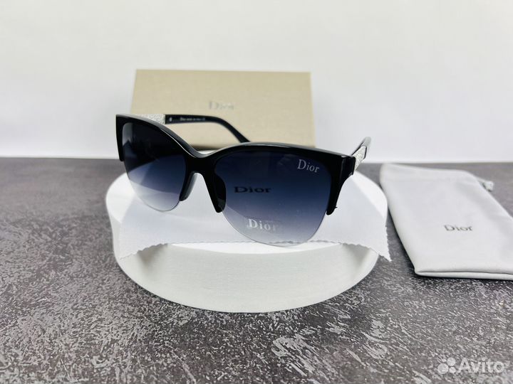 Солнцезащитные очки