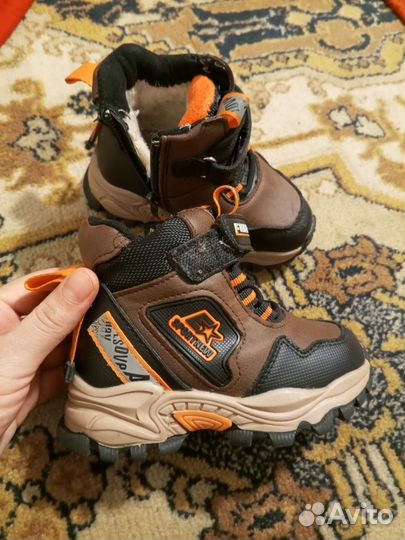 Ботинки зимние детские 23