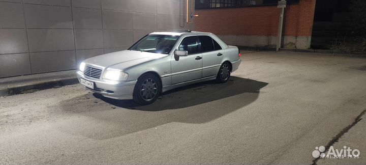 Продаю кузов в хорошем состоянии,не гнилая без дыр