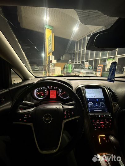 Opel Astra 1.6 AT, 2011, 138 000 км