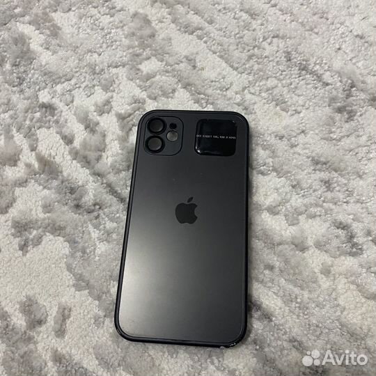 Чехол на iPhone 11