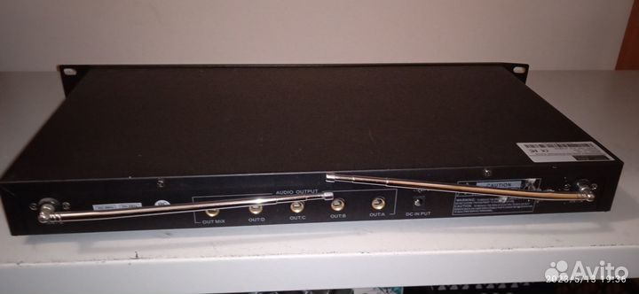 Arthur Forty AF-104 four channel wireless receiver