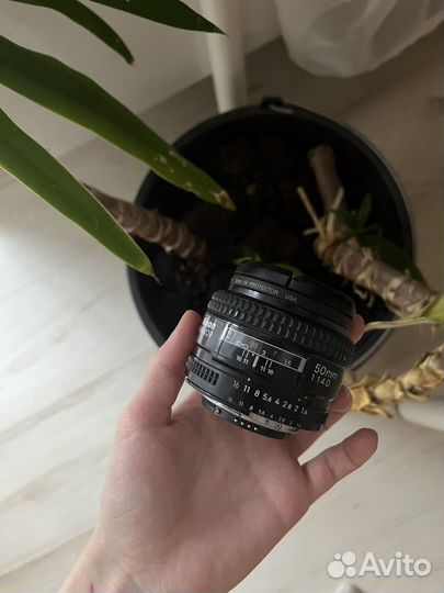 Зеркальный фотоаппарат nikon d3500 + 2 объектива