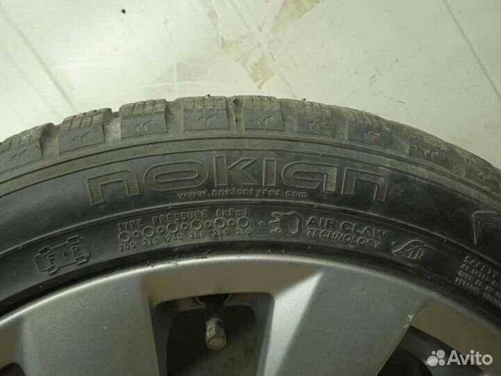 Резина зимняя 225/45R17 Nokian