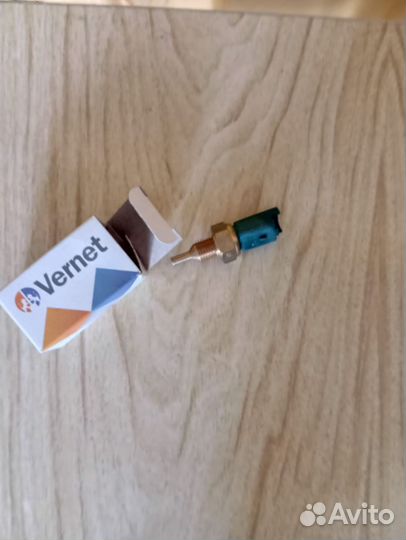 Датчик температуры охлаждающей жидкости