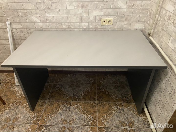 Стол офисный