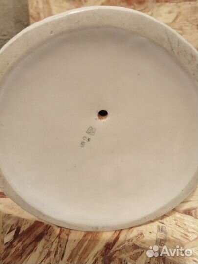 Статуэтка фарфор