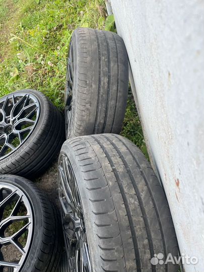 Комплект резины с дисками на vag 225/35 R19