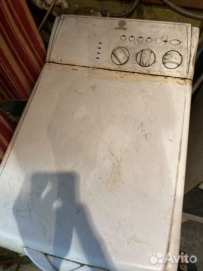 Стиральная машина с вертикальной загрузкой