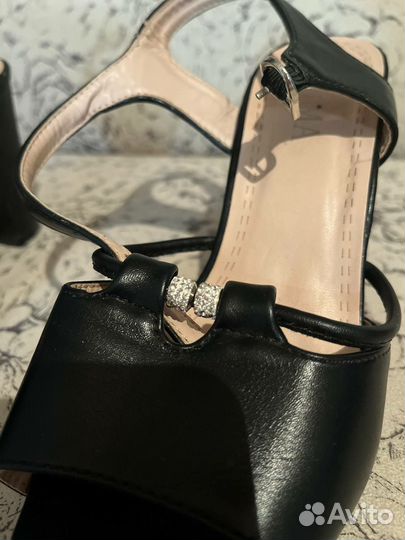 Босоножки женские 38 размер