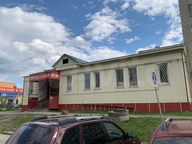 Здание, 400 м²