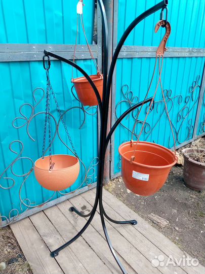 Полка для цветов напольная