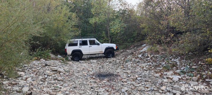 Jeep Cherokee 2.5 МТ, 1994, 300 000 км