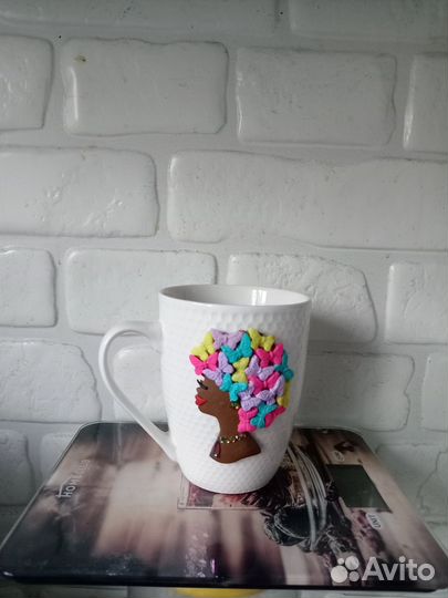 Кружка с декором из полимерной глины