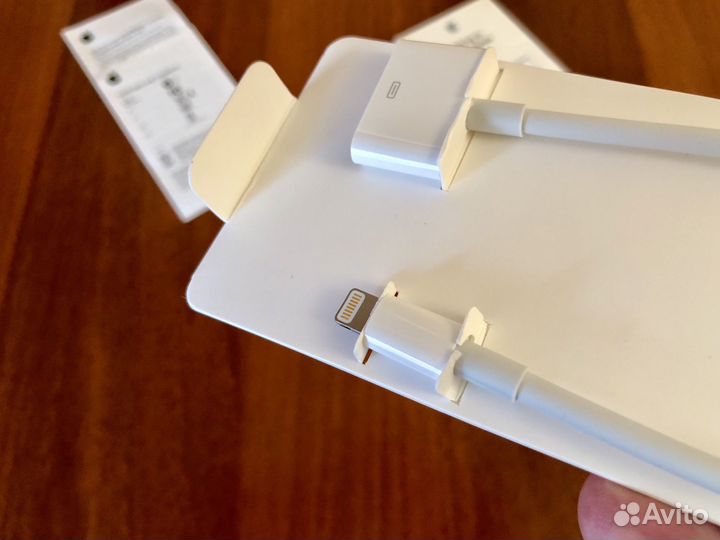 Apple Lightning to 30-pin Adapter (0.2 m)