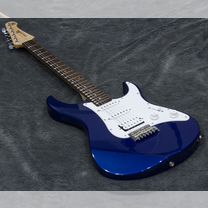 Электрогитара Yamaha Pacifica 012