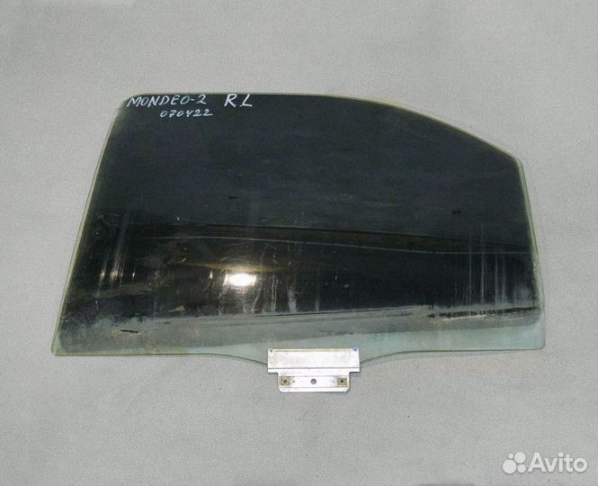 Стекло двери задней левой Ford Mondeo 2