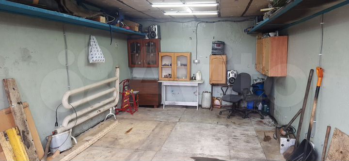 Гараж, > 30 м²