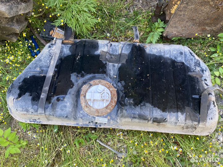 Разбор priora хэтчбек 2013г