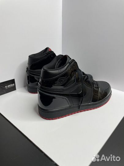 Кроссовки nike air jordan 1 черные