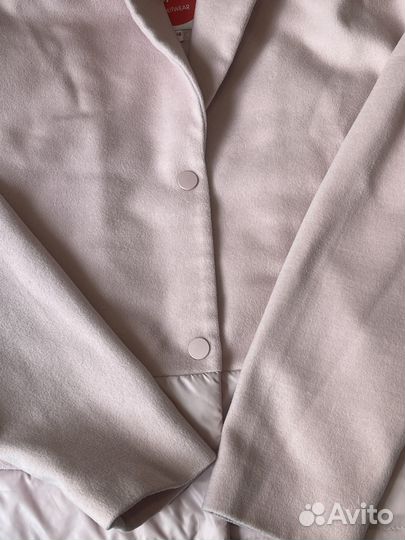 Продам пальто для девочки