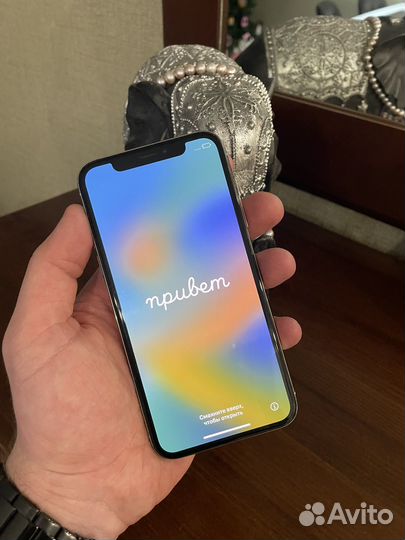 iPhone X, 64 ГБ