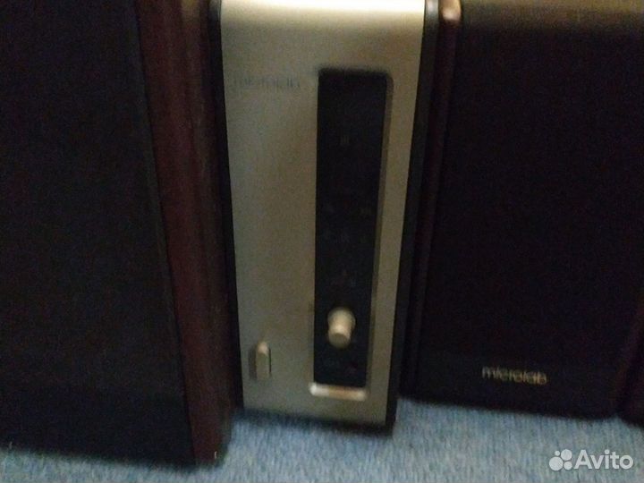 Сабвуфер и колонки microlab