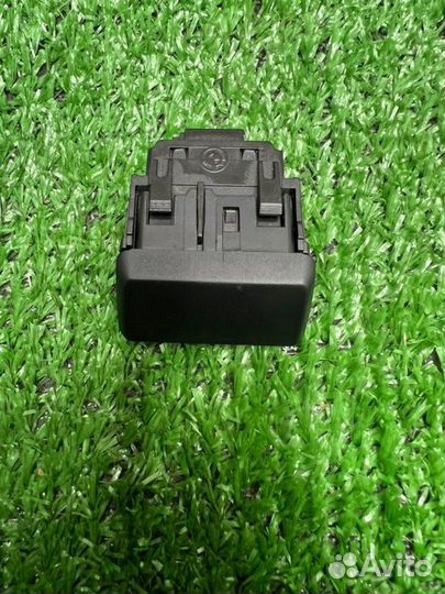 Кнопка открывания бардачка Bmw X5 E70 M57D30 2009