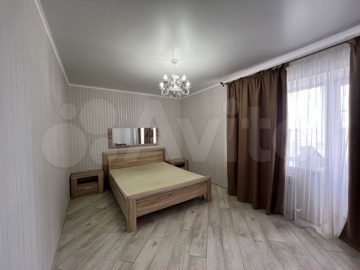 3-к. квартира, 128 м², 6/9 эт.