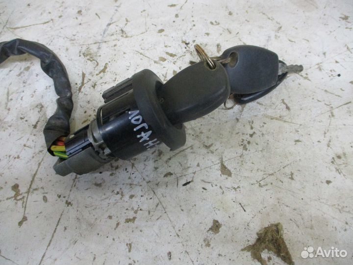 Замок зажигания Рено Логан 2012