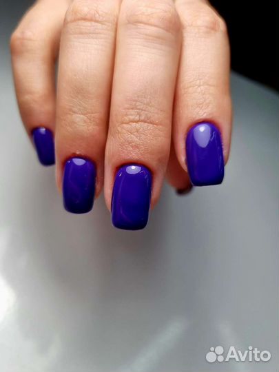 Модель на маникюр с покрытием гель лак