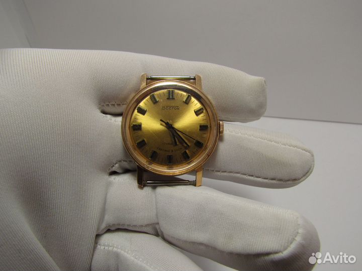 Часы золотые