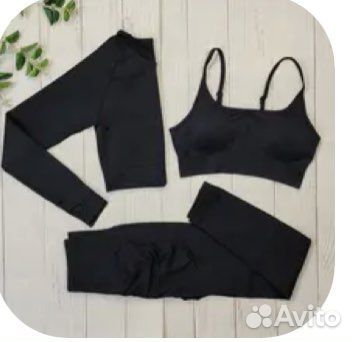 Новый женский костюм для спорта